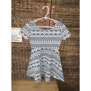 🎈EUC! Place Geometric Design Girls 5-6 S🎈Clearance item! 2/$15-3/$25